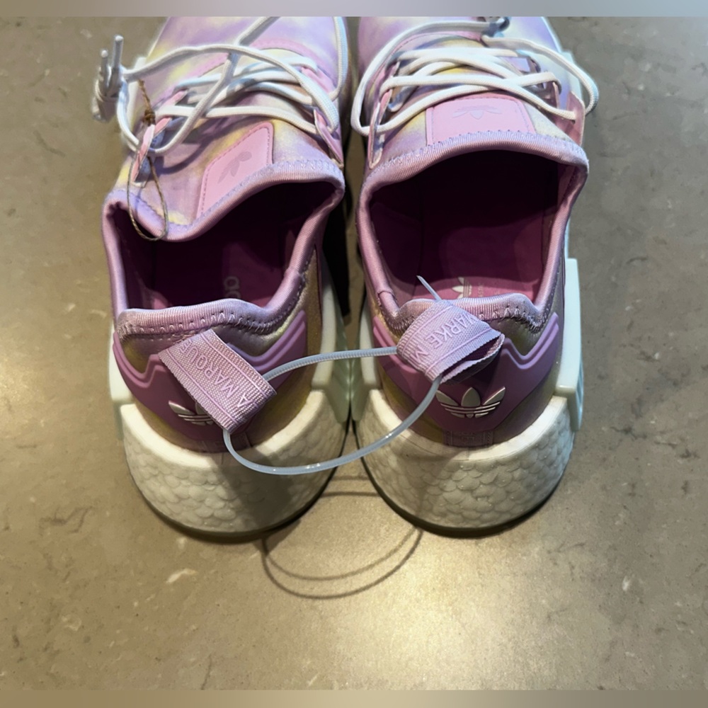 Adidas NMD_R1 Pastel Pink Tie Dye Fits Women’s 7 - 7.5 or Youth 6Y Big Girl NWT - Picture 6 of 12